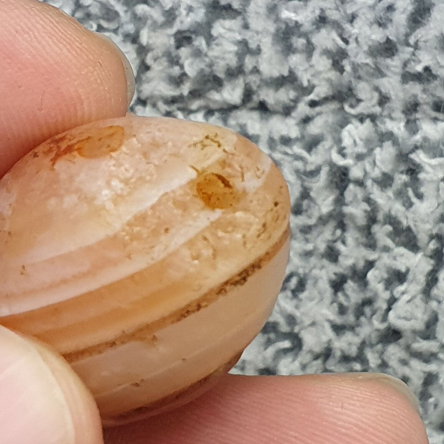 Antikes altes nahöstliches altes Achat-Stein-Amulett mit Augenperle