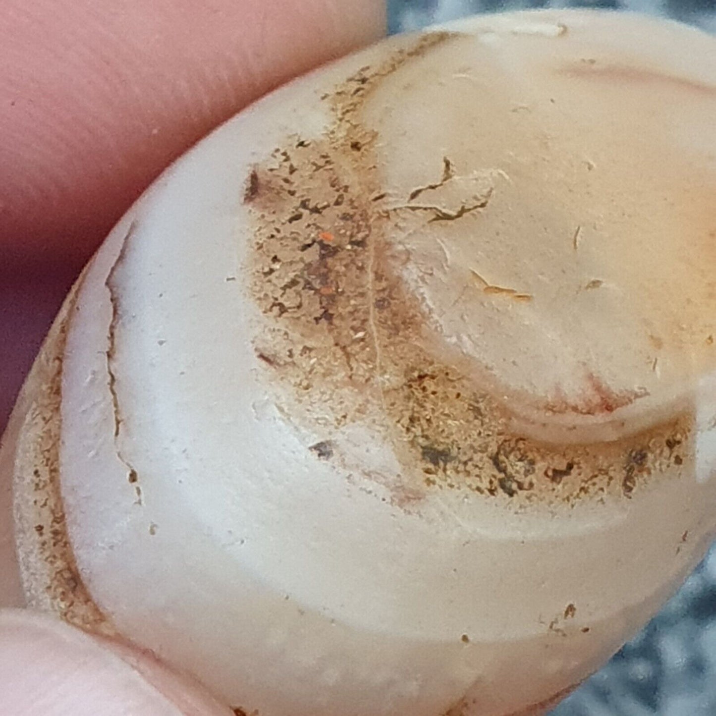 Antikes altes nahöstliches altes Achat-Stein-Amulett mit Augenperle