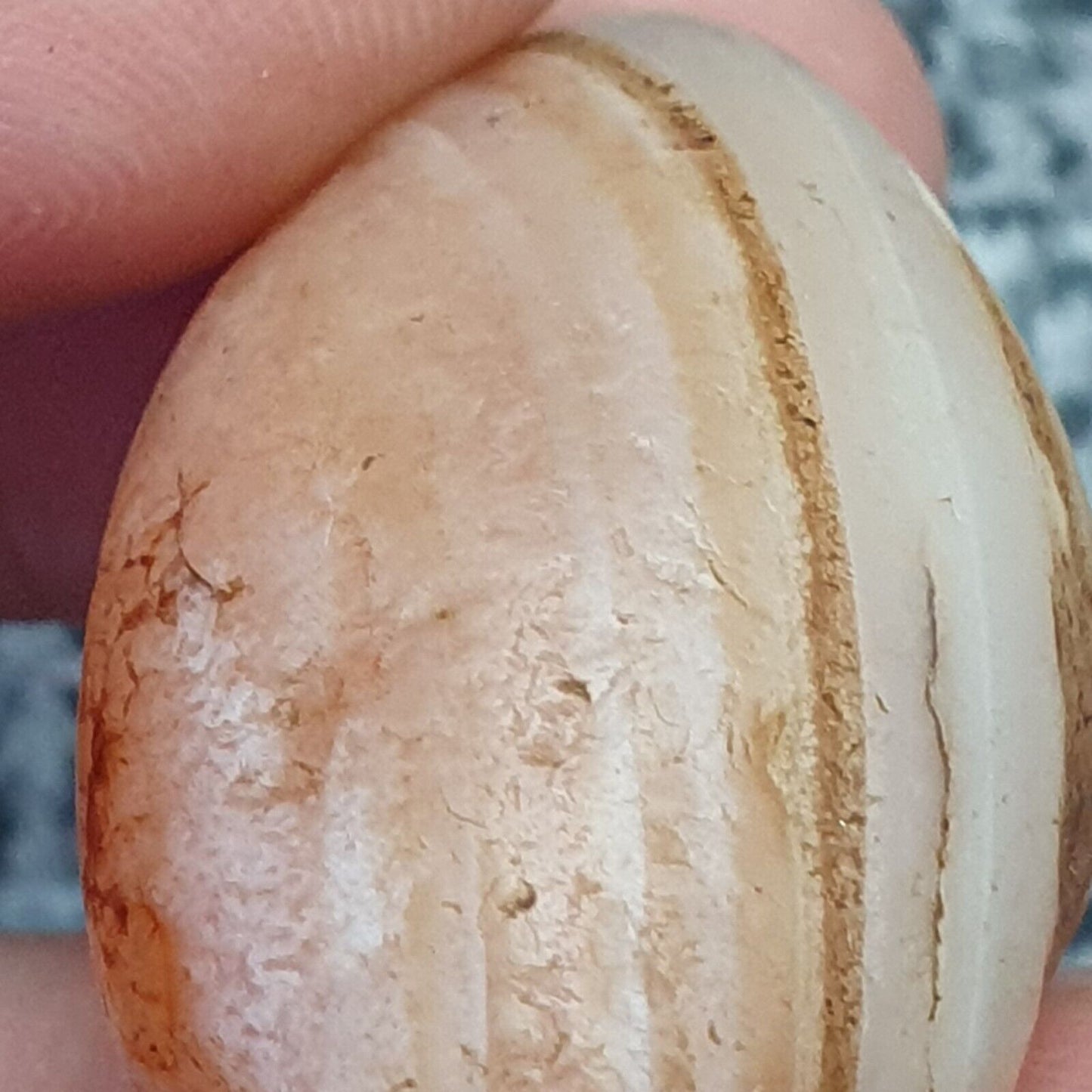 Antikes altes nahöstliches altes Achat-Stein-Amulett mit Augenperle