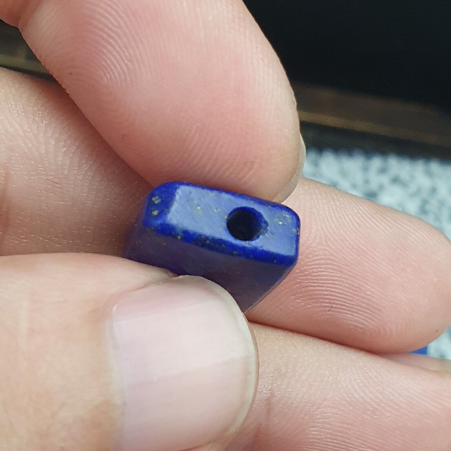 古老的天然近東青金石石珠批量