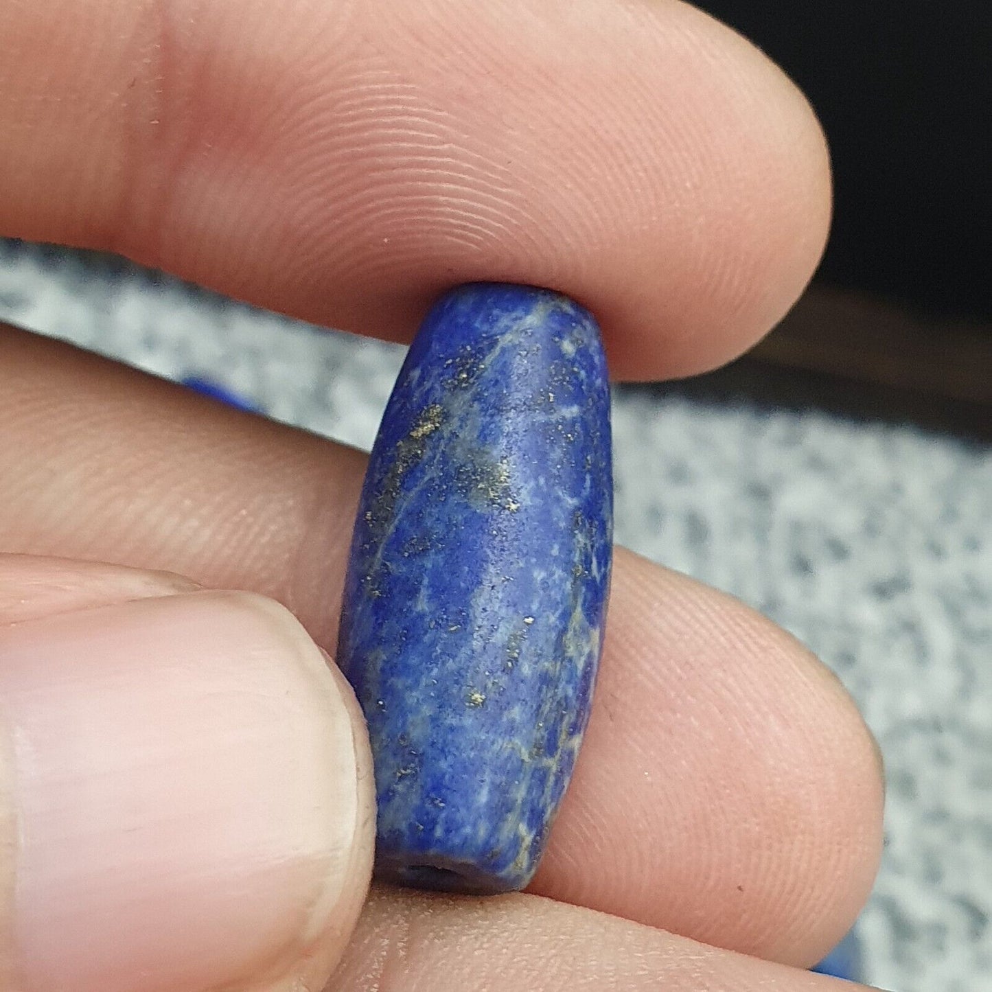 古老的天然近東青金石石珠批量