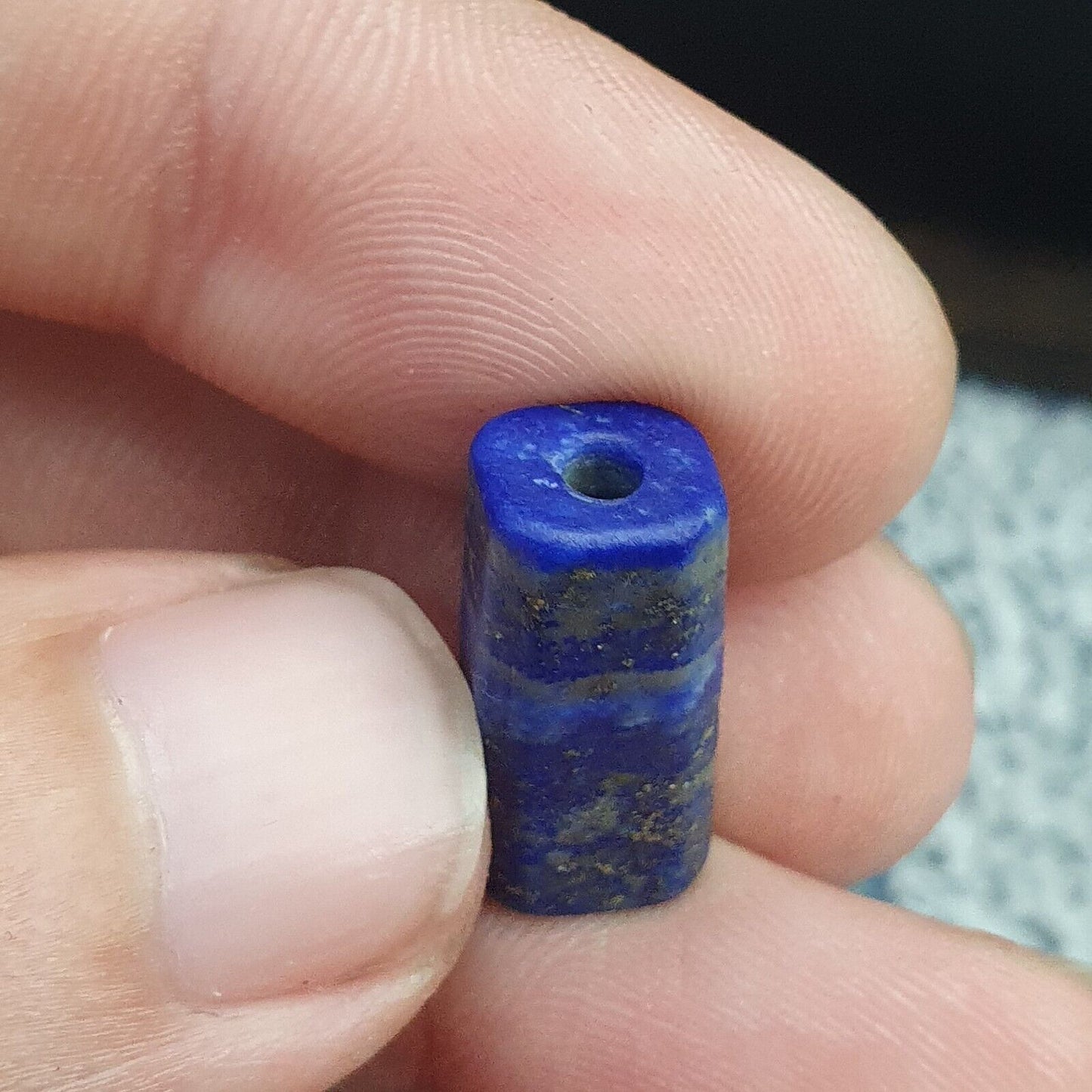 古老的天然近東青金石石珠批量