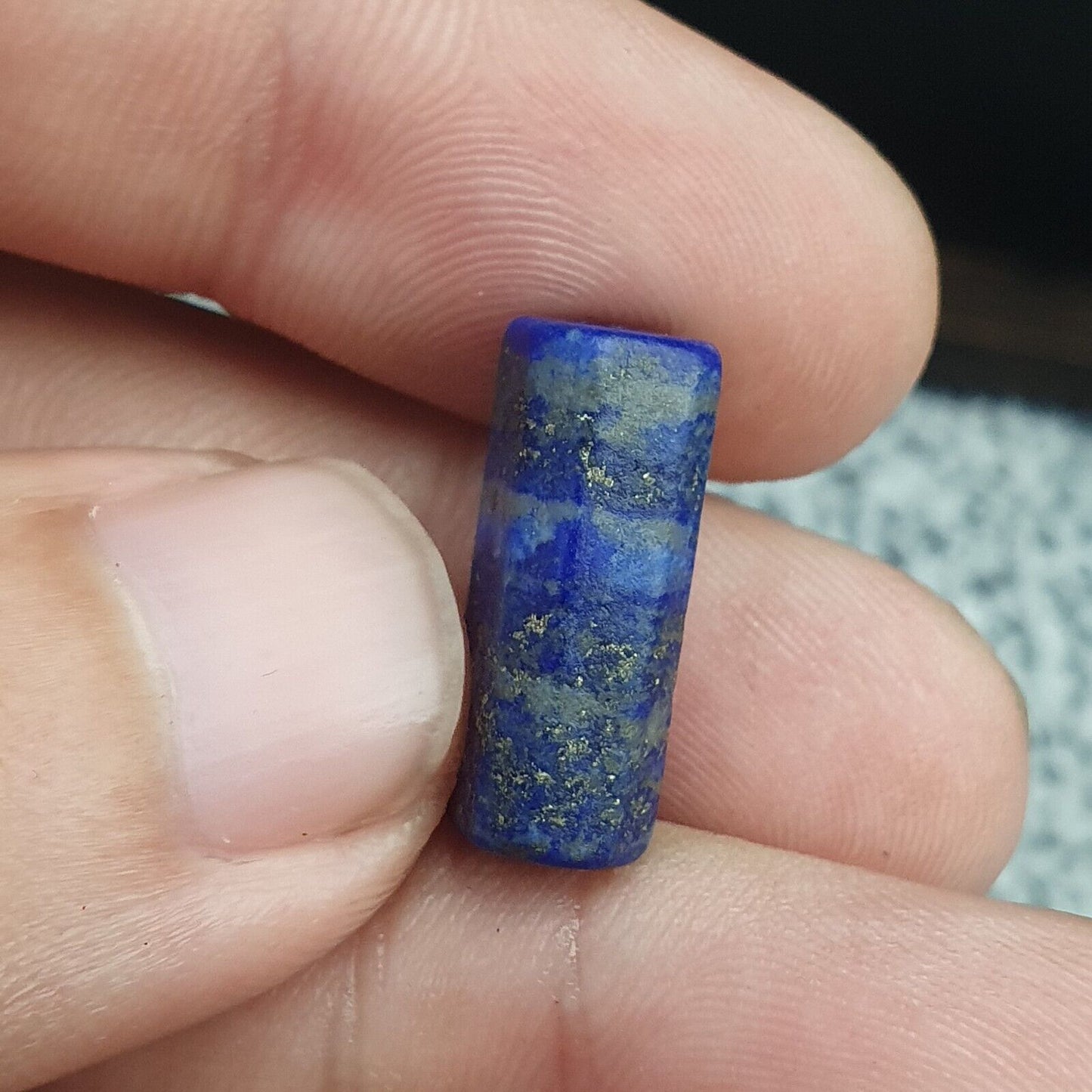 古老的天然近東青金石石珠批量