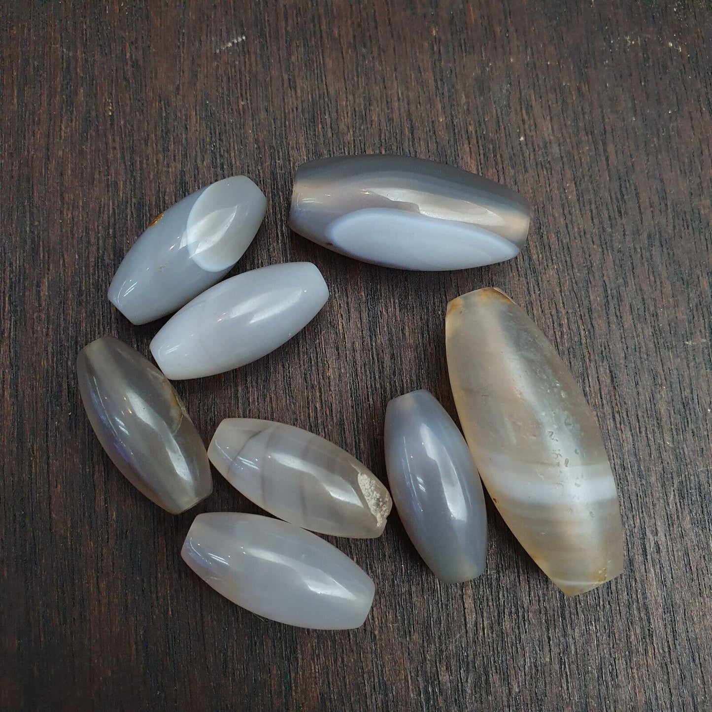 Lot 8 alte antike persische Himalaya-graublaue Achatperlen