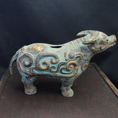 Antique Chinese civilization bronze Brass cow figure Rare find Mystical Figures
