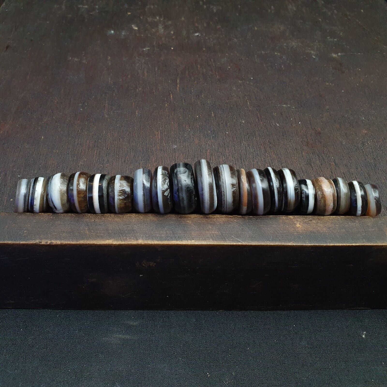 Lot 20 Ancient Antique INDO Himalayan Dzi Beads Soleimani Banded Agate Beads