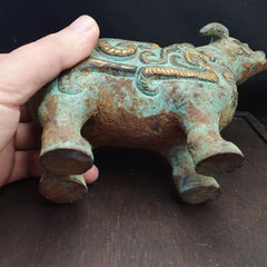 Antique Chinese civilization bronze Brass cow figure Rare find Mystical Figures