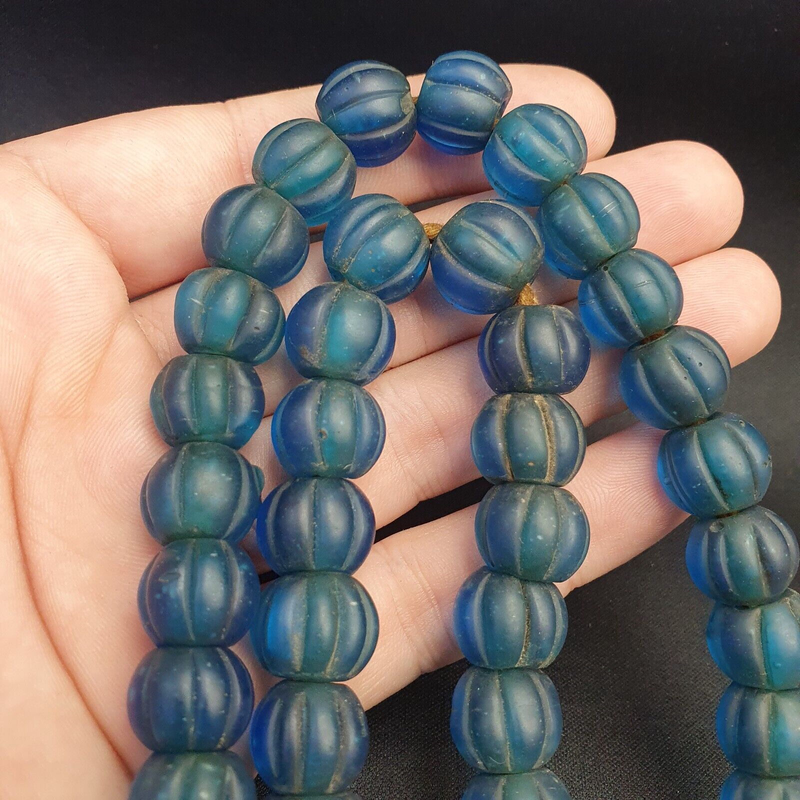 BEAUTIFUL OLD AFRICAN Blue GLASS ANTIQUE BEADS 13-14MM