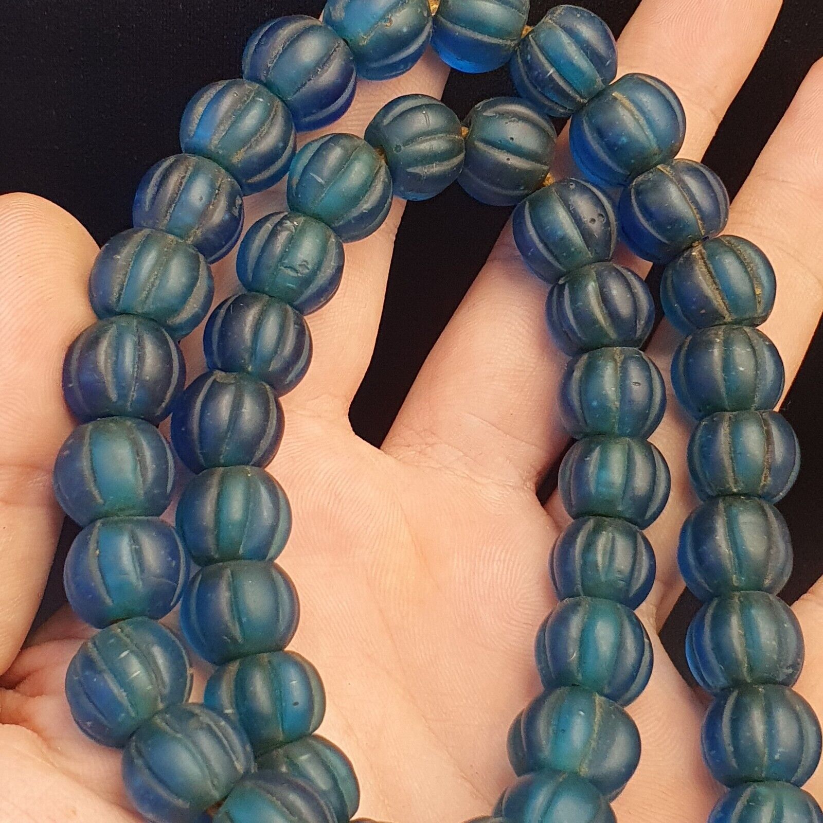 BEAUTIFUL OLD AFRICAN Blue GLASS ANTIQUE BEADS 13-14MM