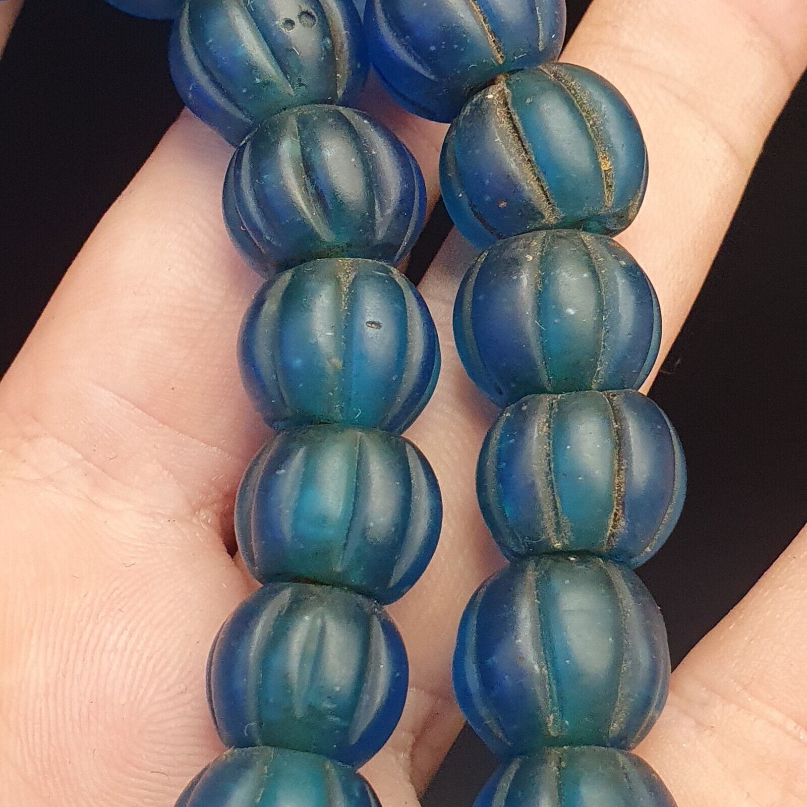 BEAUTIFUL OLD AFRICAN Blue GLASS ANTIQUE BEADS 13-14MM