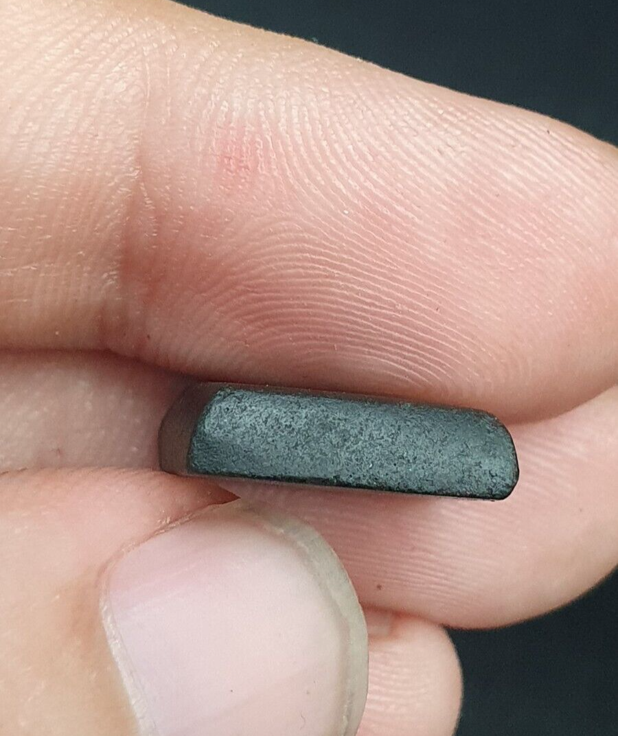 Antikes antikes Stempelsiegeltier aus dunkelgrünem Jadestein aus dem Nahen Osten