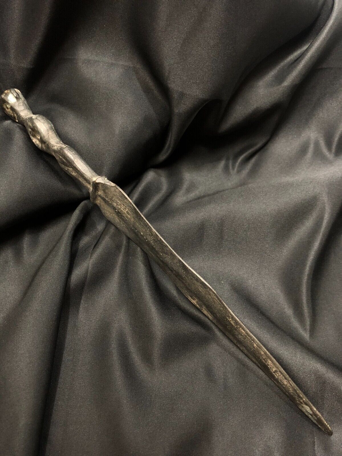 Antique WONDERFUL BRONZE DAGGER SHORT SWORD With Human Heads Handle