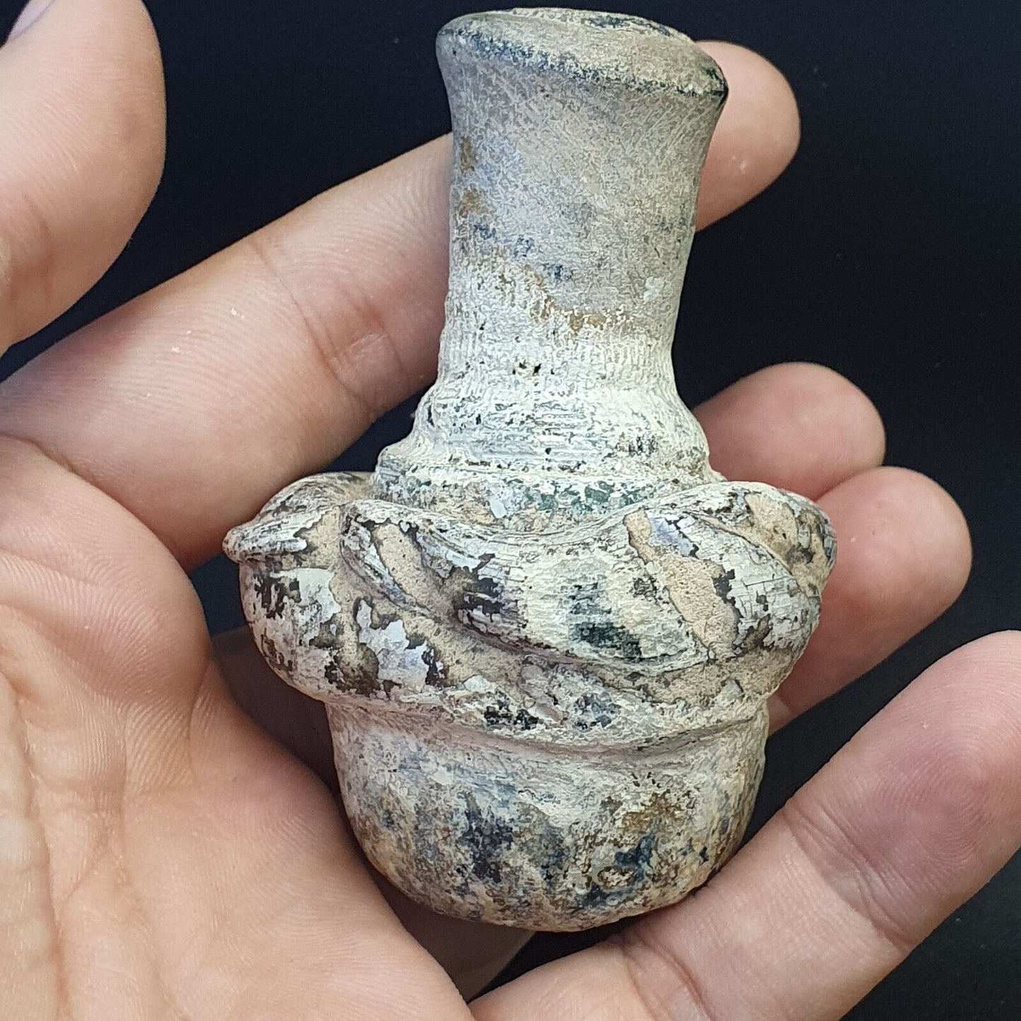 Antike römische Parfümflasche aus Glas, Medizinflasche in ausgezeichnetem Zustand