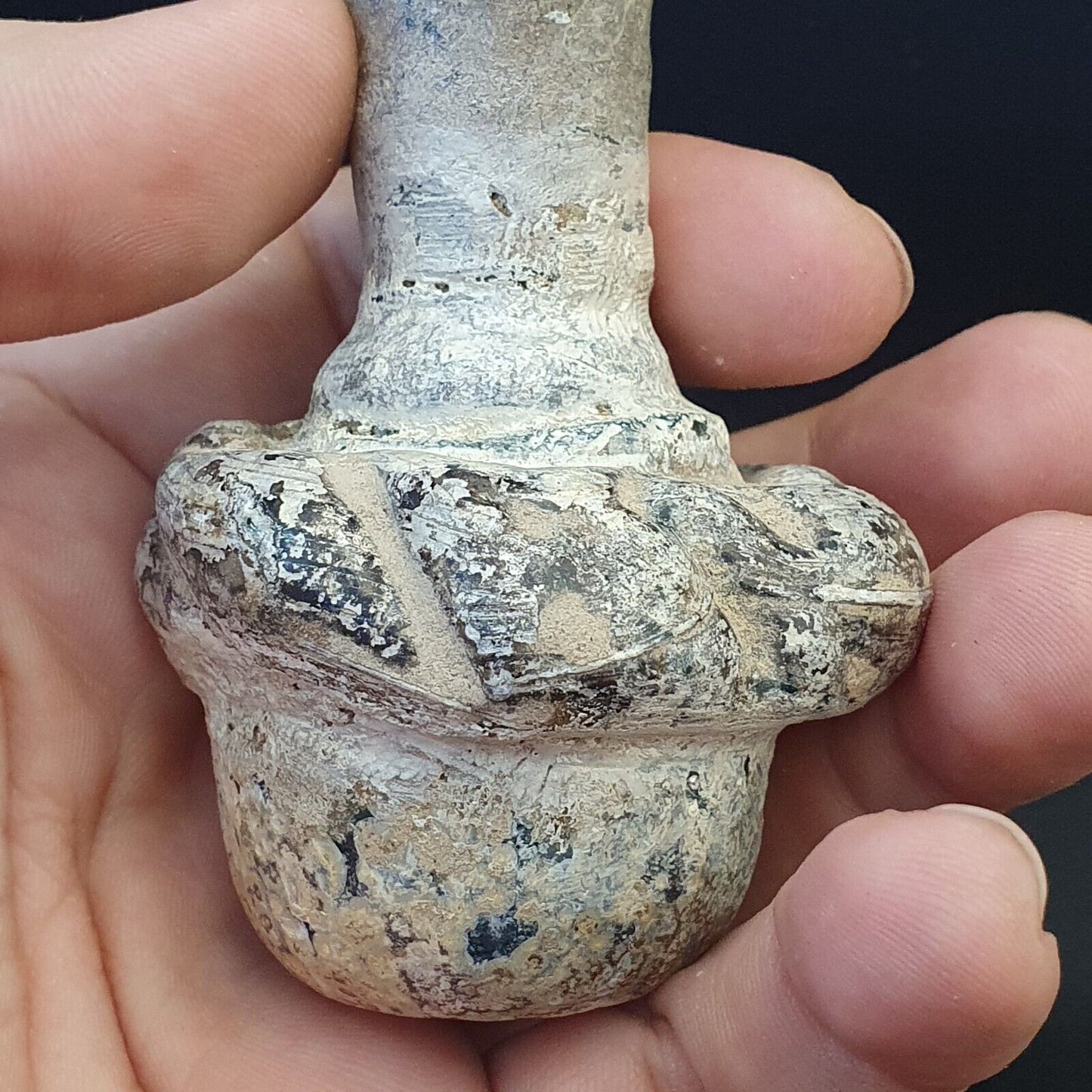 Antike römische Parfümflasche aus Glas, Medizinflasche in ausgezeichnetem Zustand