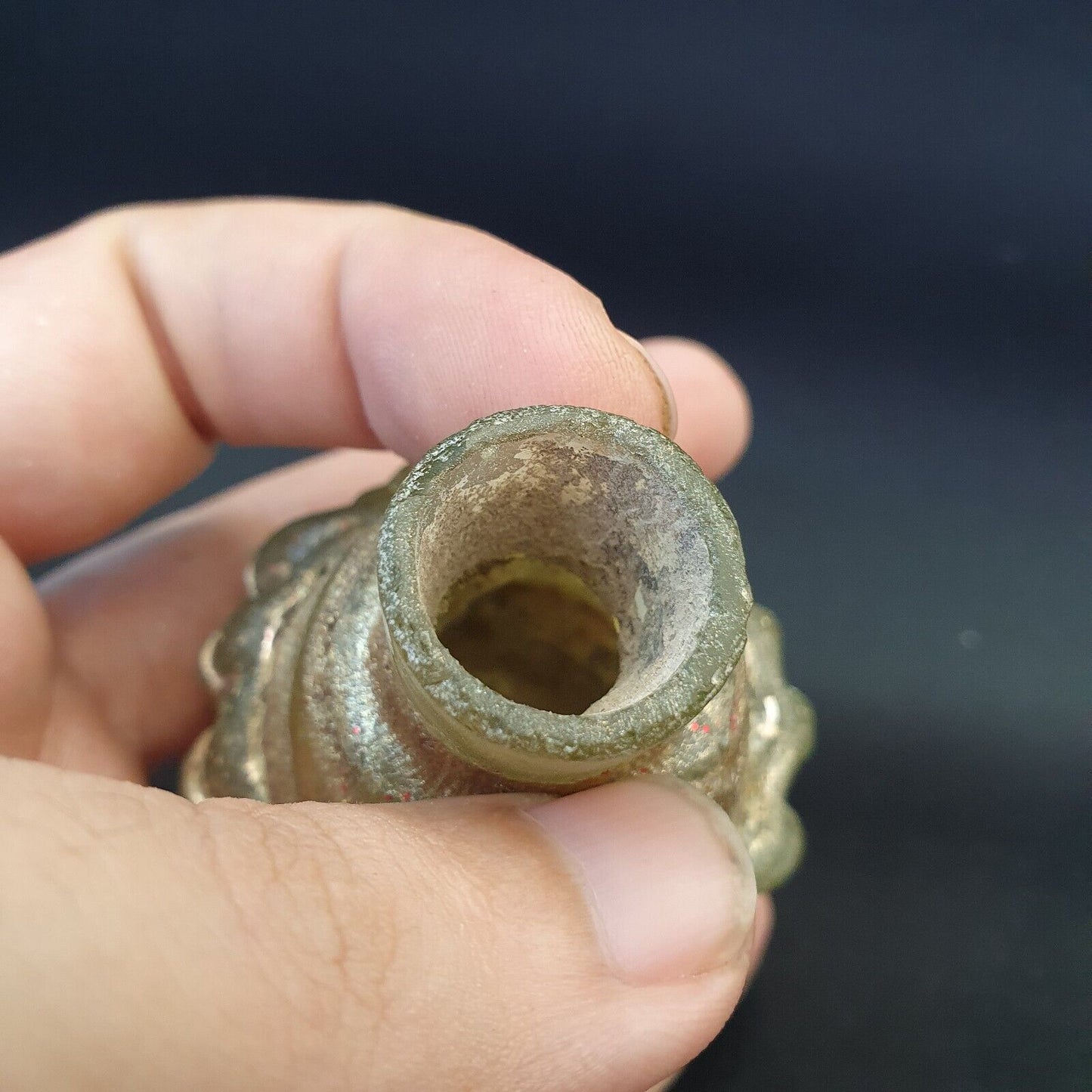 Antike römische Parfümflasche aus Glas, Medizinflasche in ausgezeichnetem Zustand