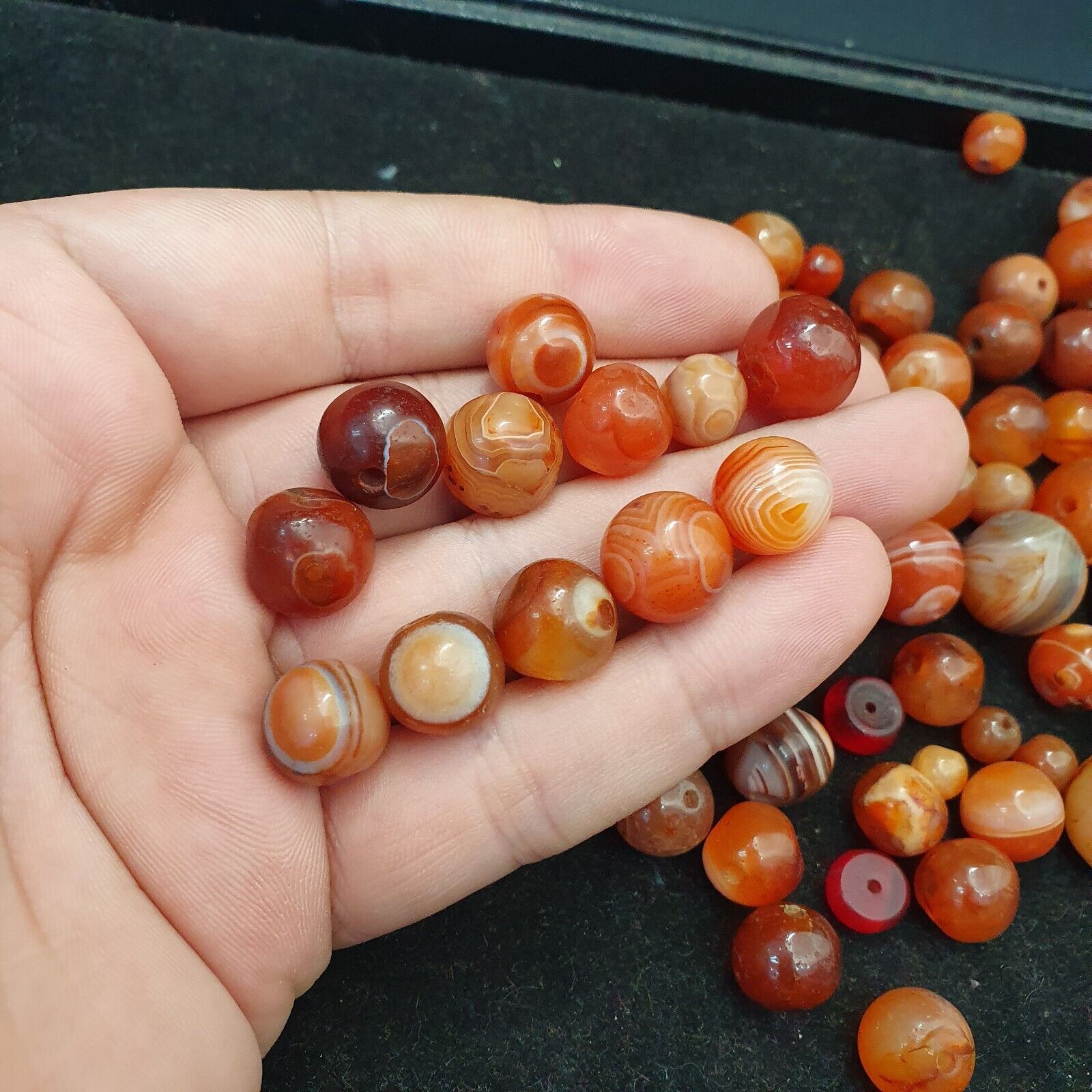 Lot 84 Antique Agate Eye Beads Safavid dynasty Mughal Era Beads 200 Grams