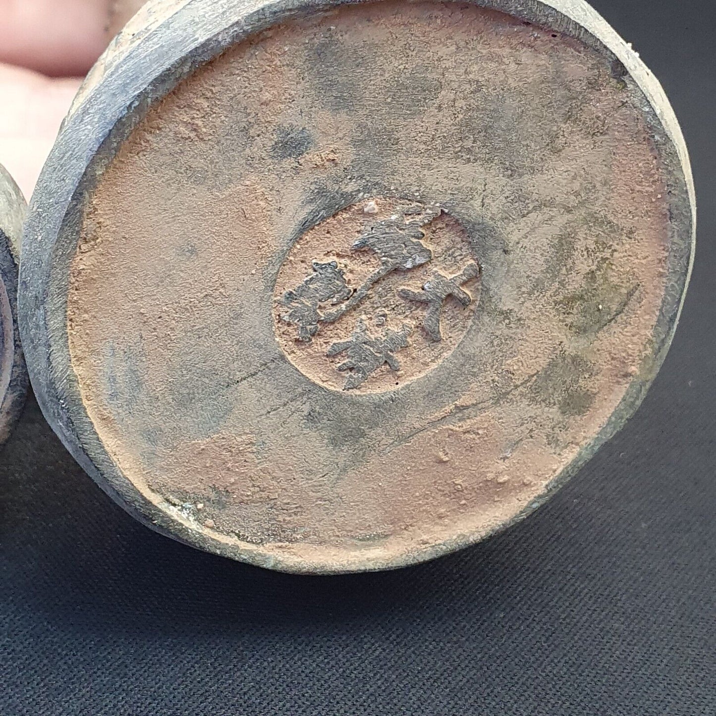 一對古董青銅人物燭台龍鳥雕像