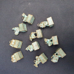 Antike chinesische Bronze Tiere Siegel Stempel schöne Patina 10 Stück Lot 