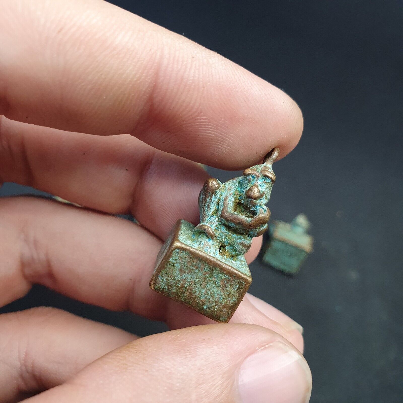 Antike chinesische Bronze Tiere Siegel Stempel schöne Patina 10 Stück Lot 