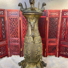 Antike chinesische Bronze-Bronzeware aus der Shang- und Zhou-Dynastie, Trinkkelch aus Bronze