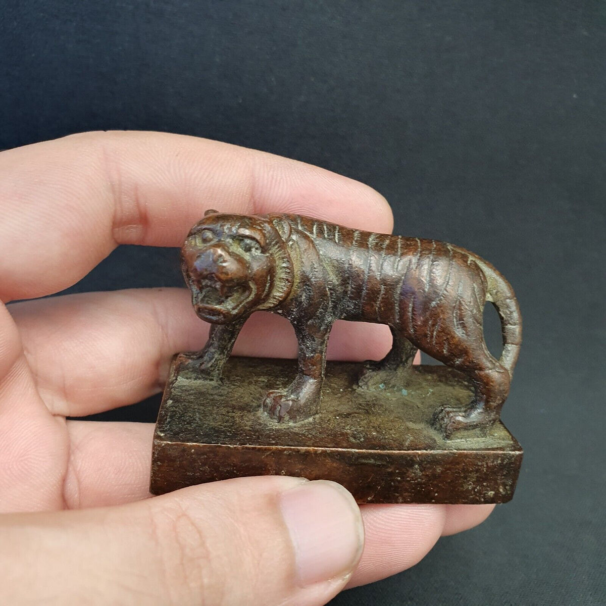 Antiker chinesischer Löwe-Gelehrten-Siegel-Stempel aus Messing und Bronze. Schöne Patina 