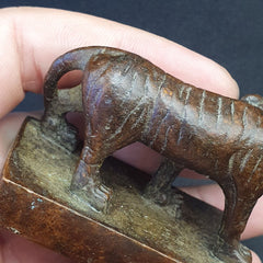 Antiker chinesischer Löwe-Gelehrten-Siegel-Stempel aus Messing und Bronze. Schöne Patina 