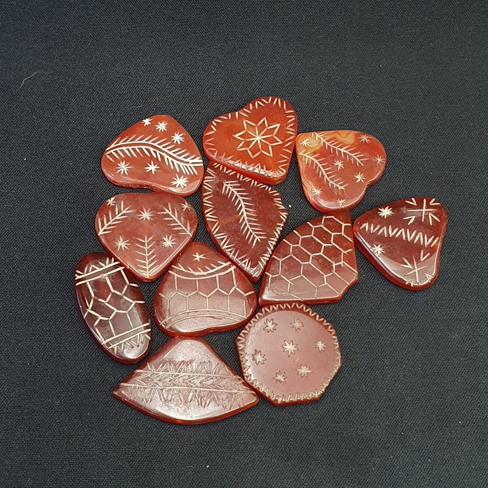 HIMALAYAN Indo Tibetan Central Asian Etched Agate beads Decorated beads Lot