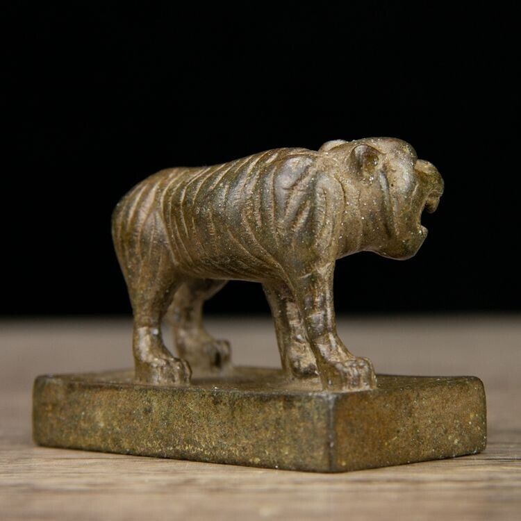 Antiker chinesischer Löwe-Gelehrten-Siegel-Stempel aus Messing und Bronze. Schöne Patina 