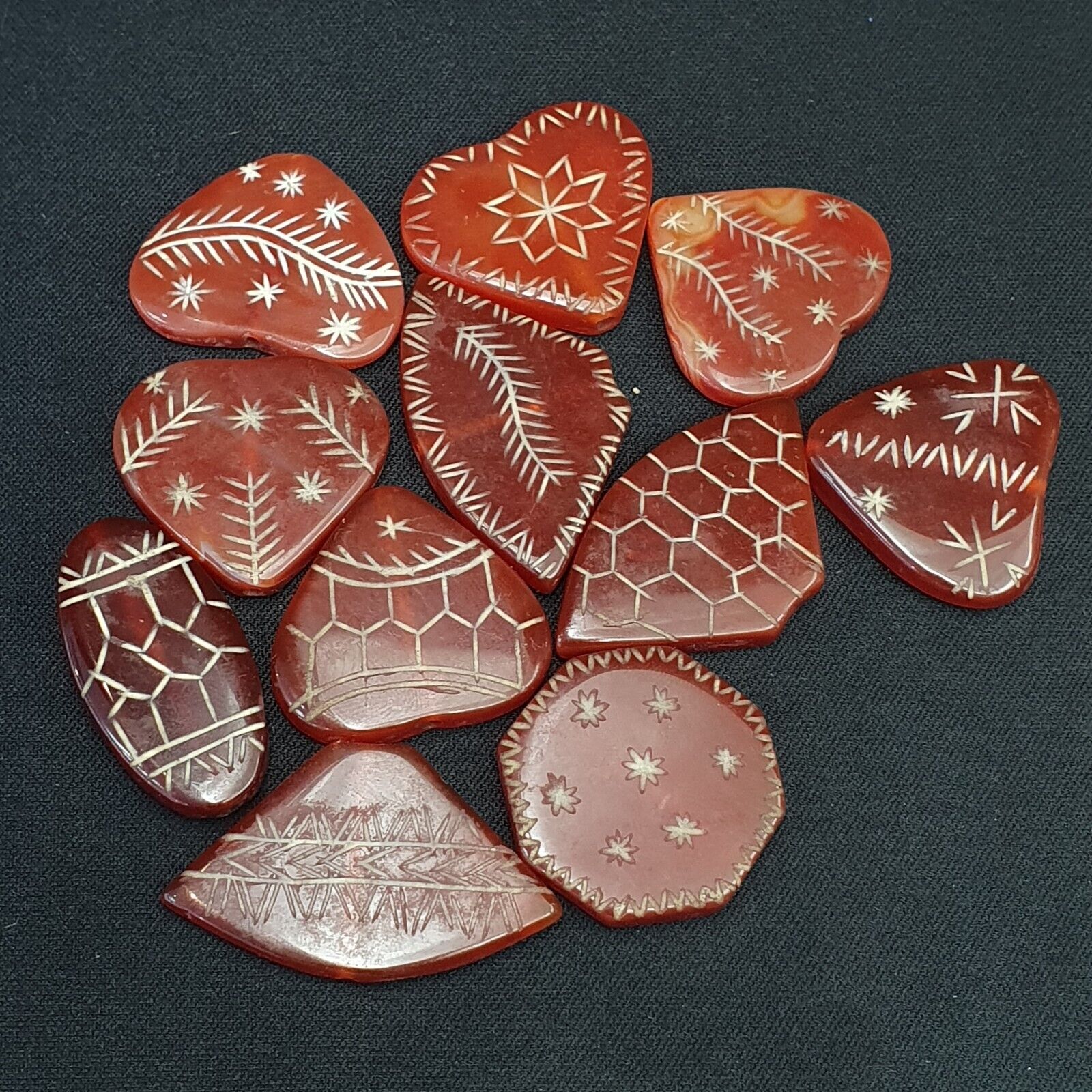 HIMALAYAN Indo Tibetan Central Asian Etched Agate beads Decorated beads Lot