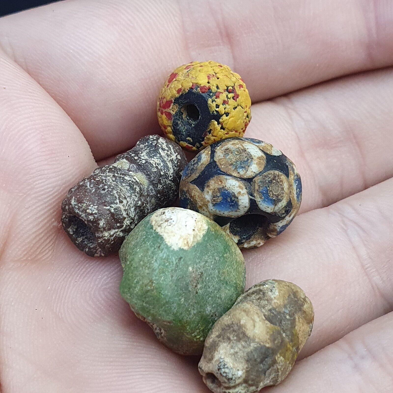 LOT 5 Antique ANCIENT ROMAN . MOSAIC GLASS BEAD. 300 - 400 A.D LT-RB501