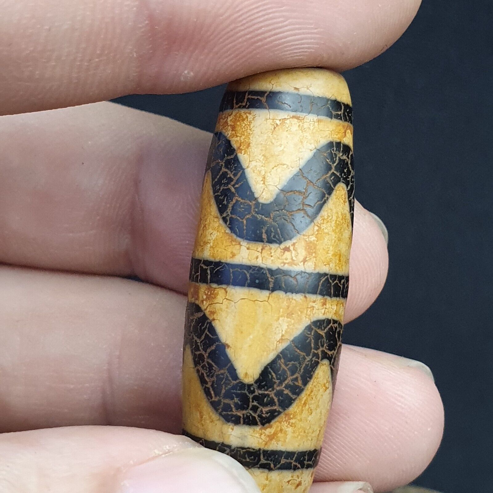 Himalayan Indo Tibetan rare Patterns Dzi Amulet Bead