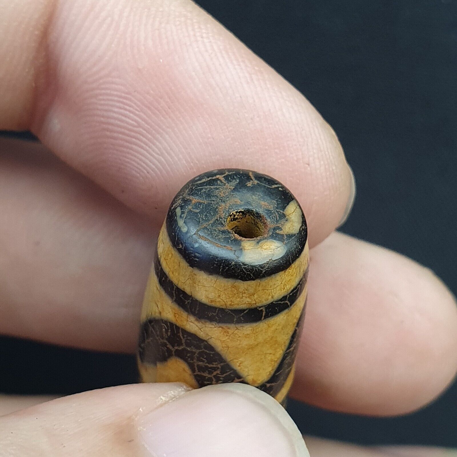 Himalayan Indo Tibetan rare Patterns Dzi Amulet Bead