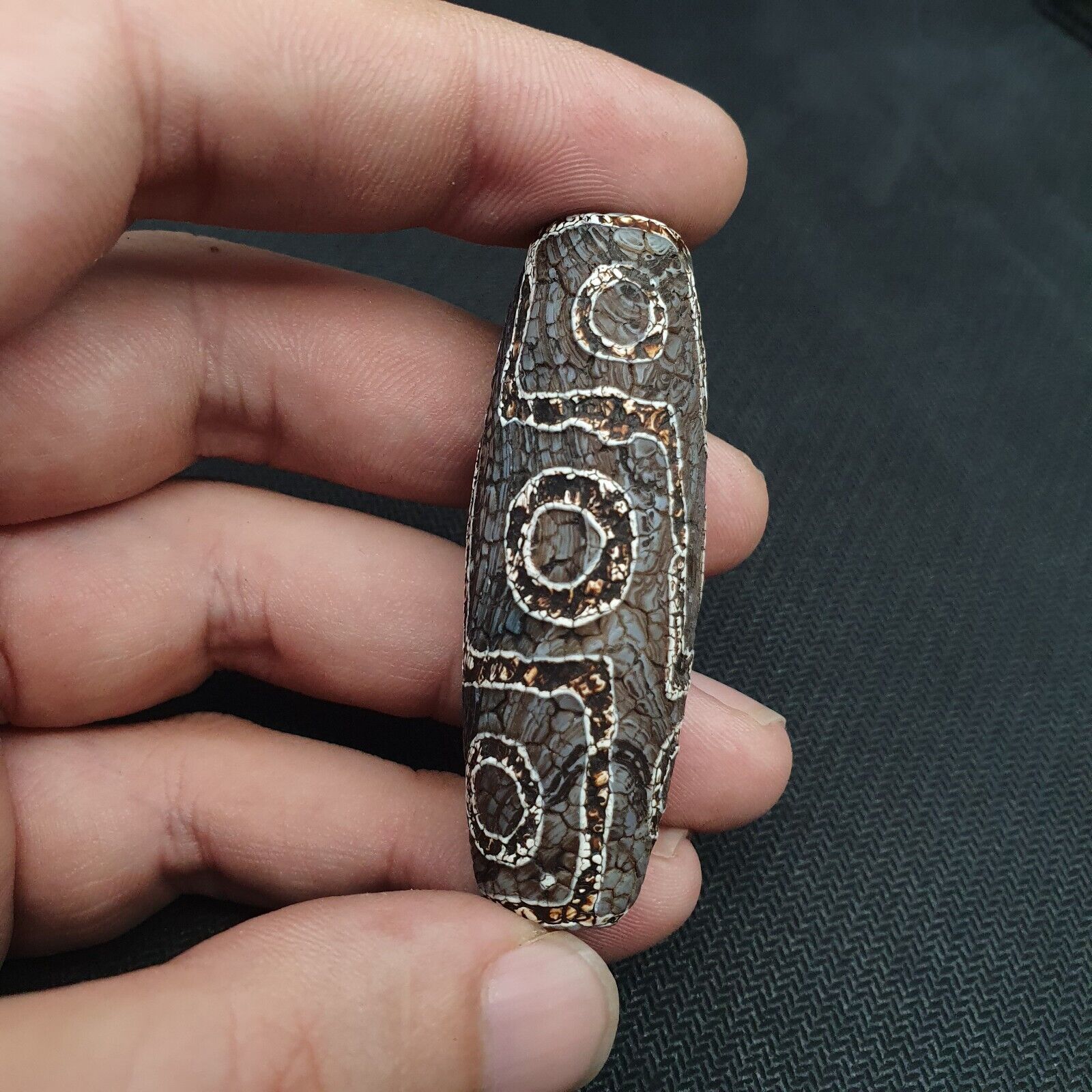 Beautiful Himalayan Indo Tibetan rare Patterns Dzi Amulet Bead