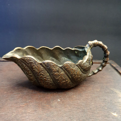 Antike Bronze-Lampe, Öltopf, antike Bronze, verziert, Blattform, alte Lampe