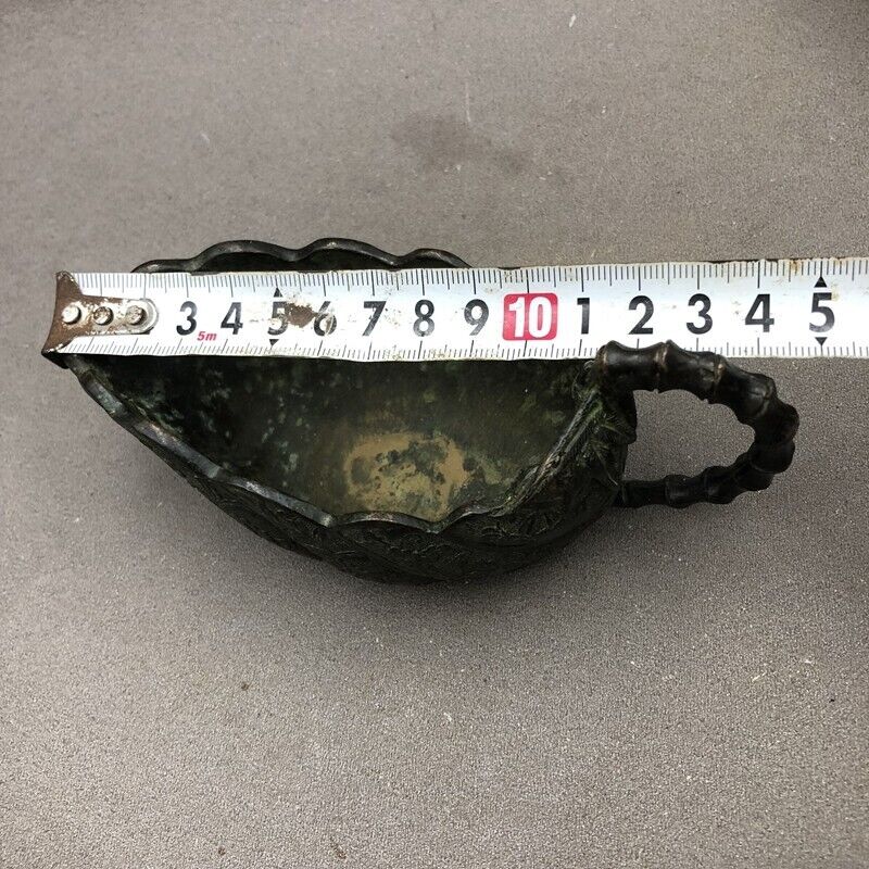 Antike Bronze-Lampe, Öltopf, antike Bronze, verziert, Blattform, alte Lampe