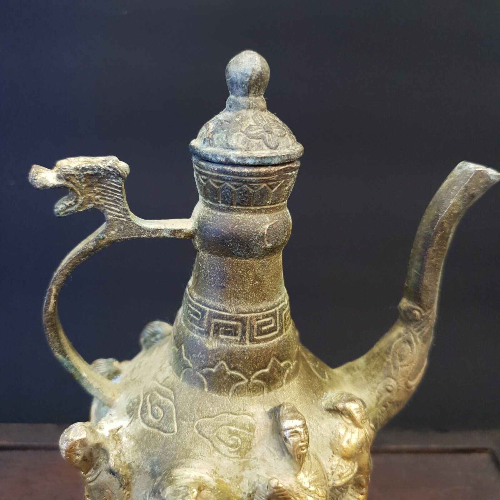 Antique Bronze Vase JUG Han Dynasty Antique Bronze Ornament Crafts figurine Vase