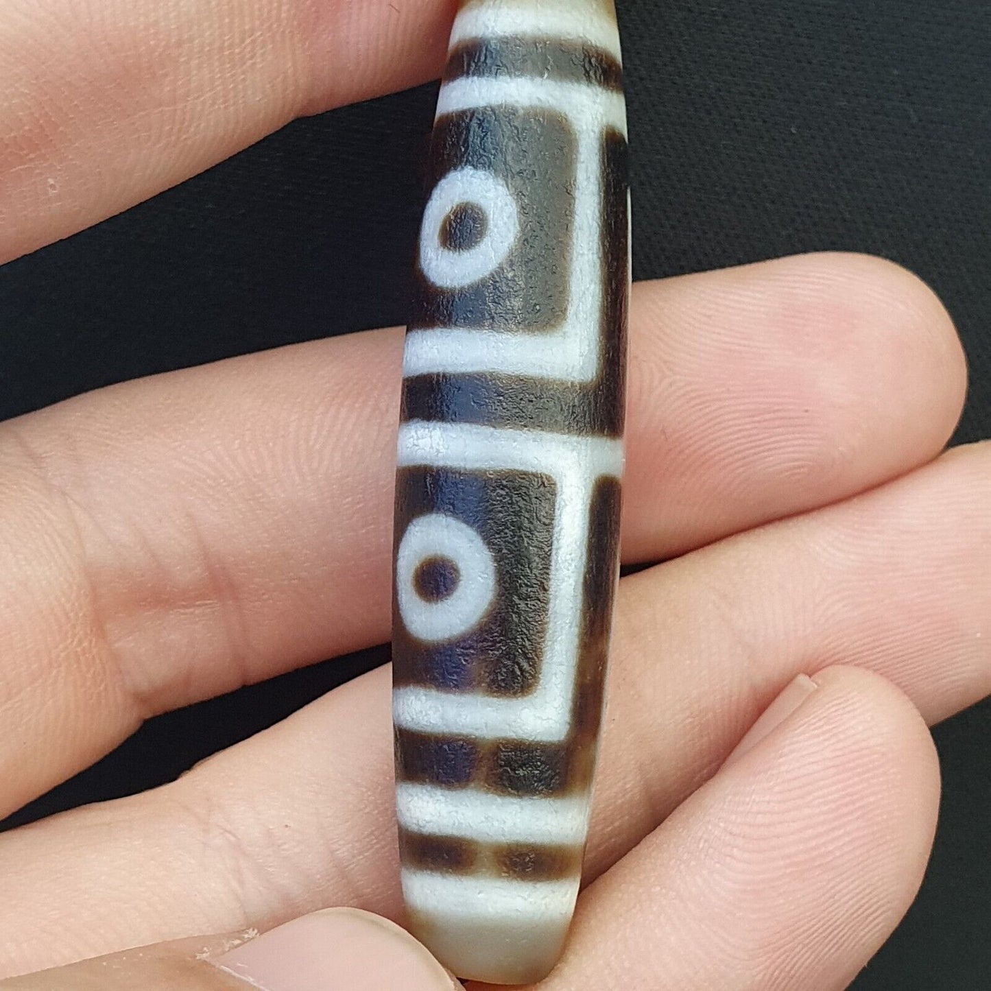 Tibetischer chinesischer Achat mit seltenen Mustern, 4-Augen-Dzi-Amulettperle