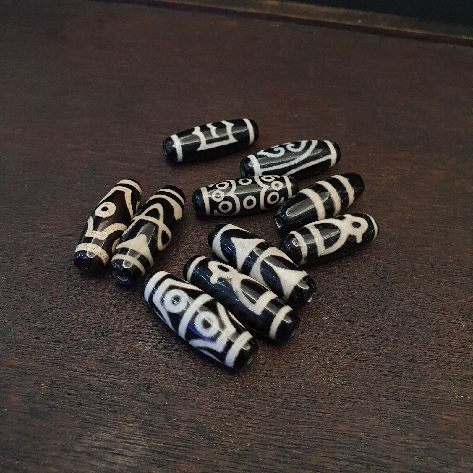 Lot 10 pcs Tibetan Chinese Nepalese Himalayan Agate eyes Bead Dzi Amulet Beads