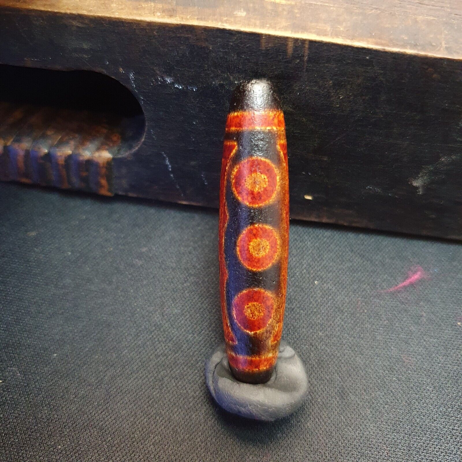 Tibetan 5 eyes dzi bead old amulet pure rare Pattern Tibet SIX eyed gzi pendant