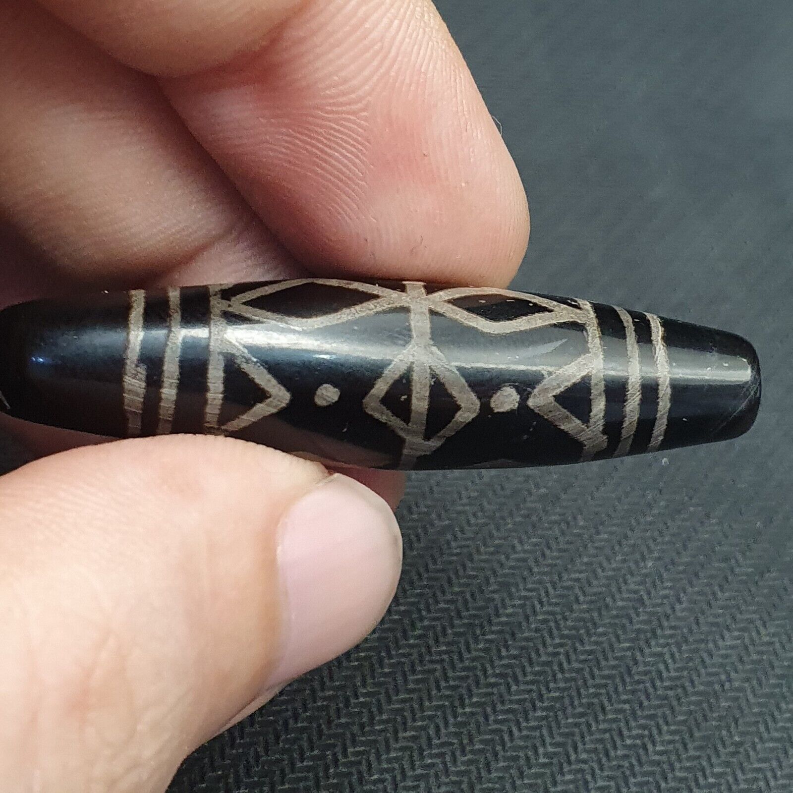 HIMALAYAN Indo Tibetan Central Asian Etched Agate beads Decorated bead BD ET 13