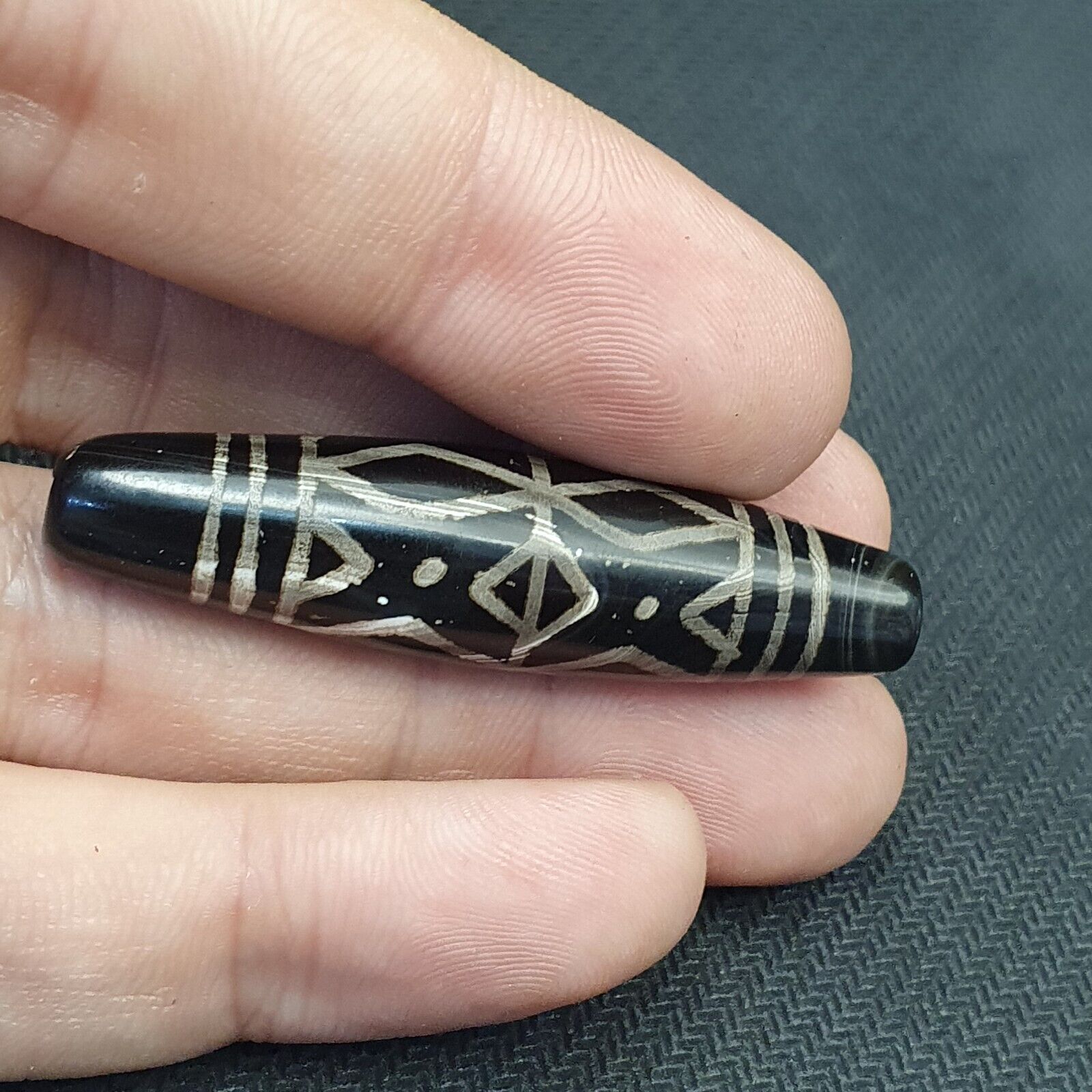 HIMALAYAN Indo Tibetan Central Asian Etched Agate beads Decorated bead BD ET 13