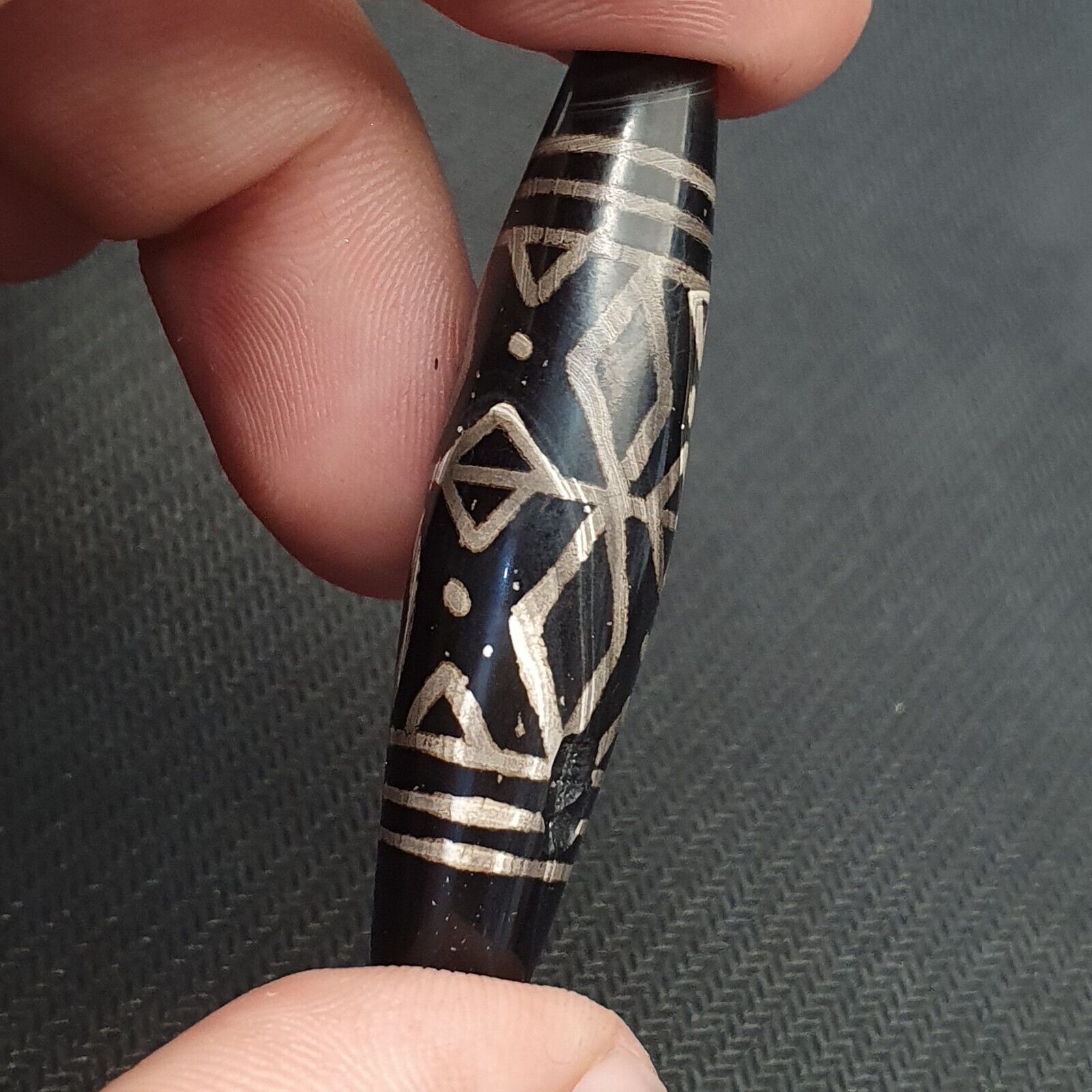 HIMALAYAN Indo Tibetan Central Asian Etched Agate beads Decorated bead BD ET 13
