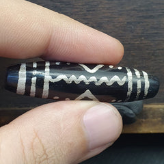 HIMALAYAN Indo Tibetan Central Asian Etched Agate beads Decorated bead BD ET 17