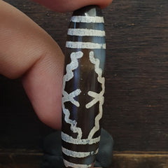 HIMALAYAN Indo Tibetan Central Asian Etched Agate beads Decorated bead BD ET 15