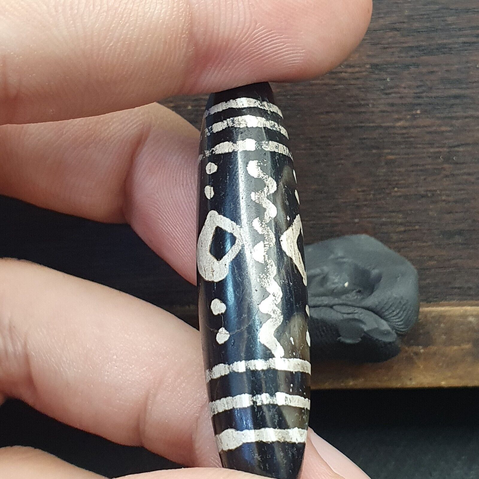 HIMALAYAN Indo Tibetan Central Asian Etched Agate beads Decorated bead BD ET 17