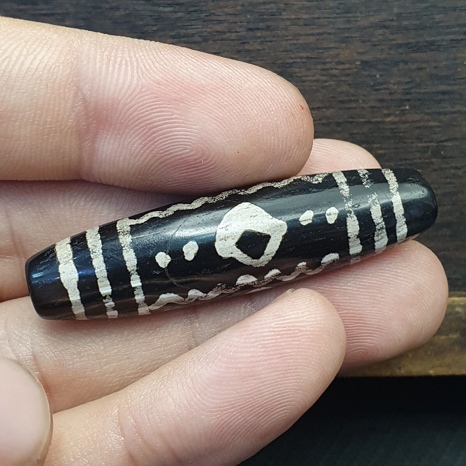 HIMALAYAN Indo Tibetan Central Asian Etched Agate beads Decorated bead BD ET 17