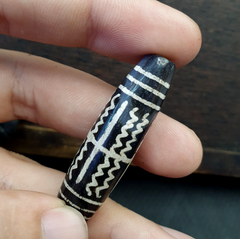 HIMALAYAN Indo Tibetan Central Asian Etched Agate beads Decorated bead BD ET 19