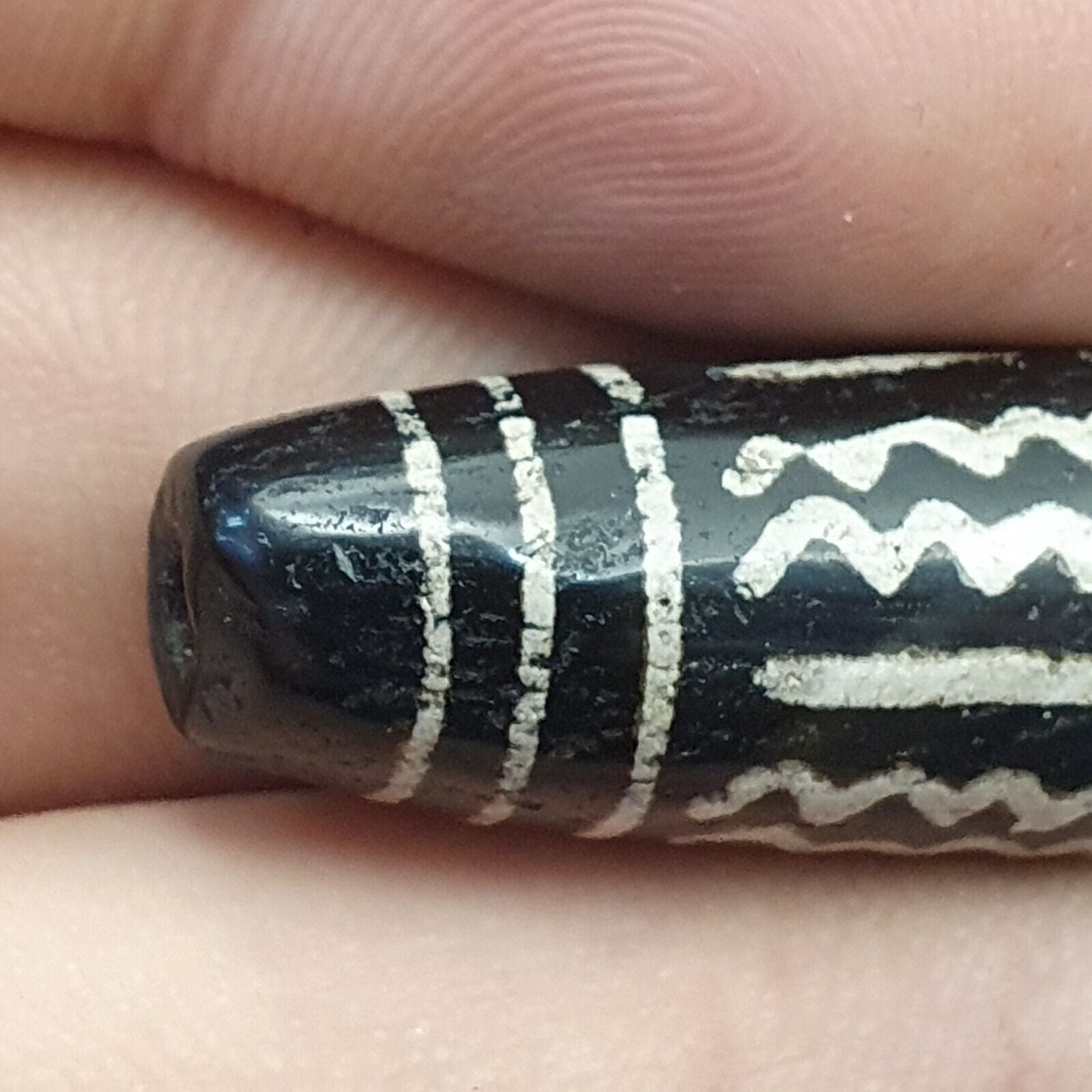 HIMALAYAN Indo Tibetan Central Asian Etched Agate beads Decorated bead BD ET 19