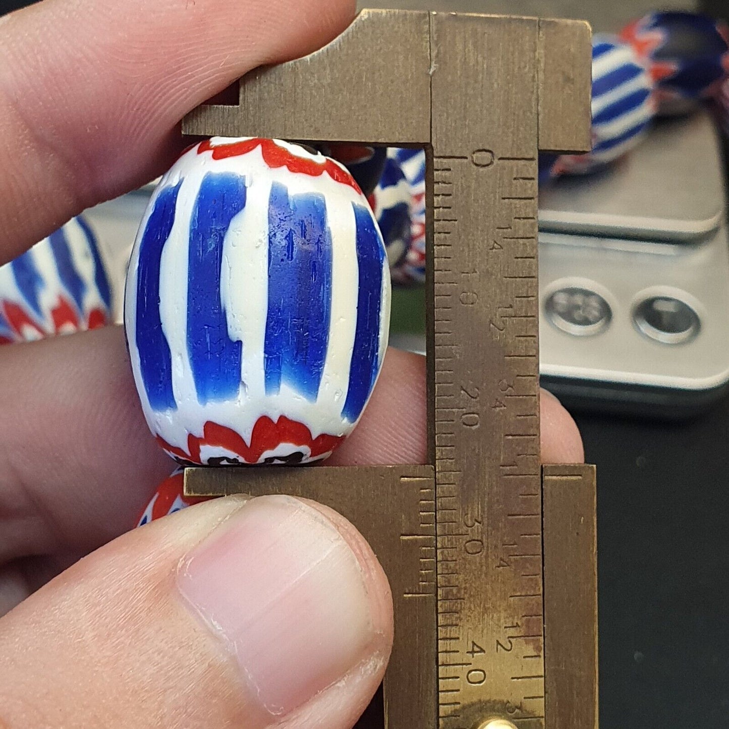 古董威尼斯風格貿易非洲藍色玻璃 V 形珠長串 297