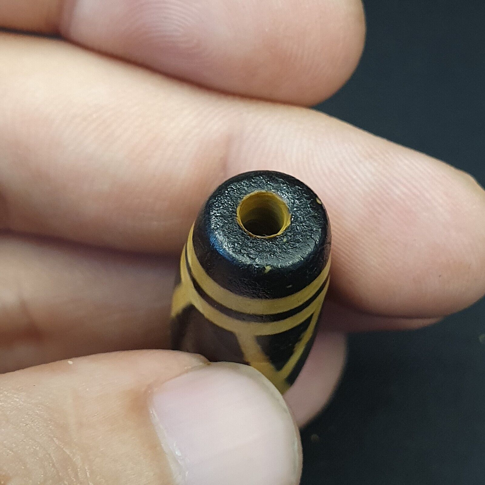 BD #11 HIMALAYAN Indo Tibetan Central Asian Etched Agate beads Antique bead